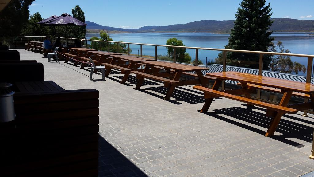 Lake Jindabyne Hotel Exterior photo
