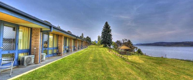 Lake Jindabyne Hotel Exterior photo