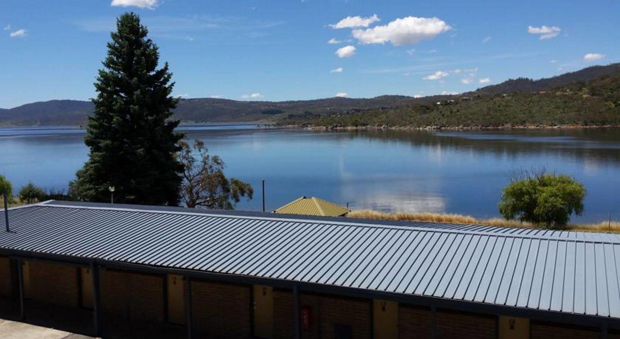 Lake Jindabyne Hotel Exterior photo