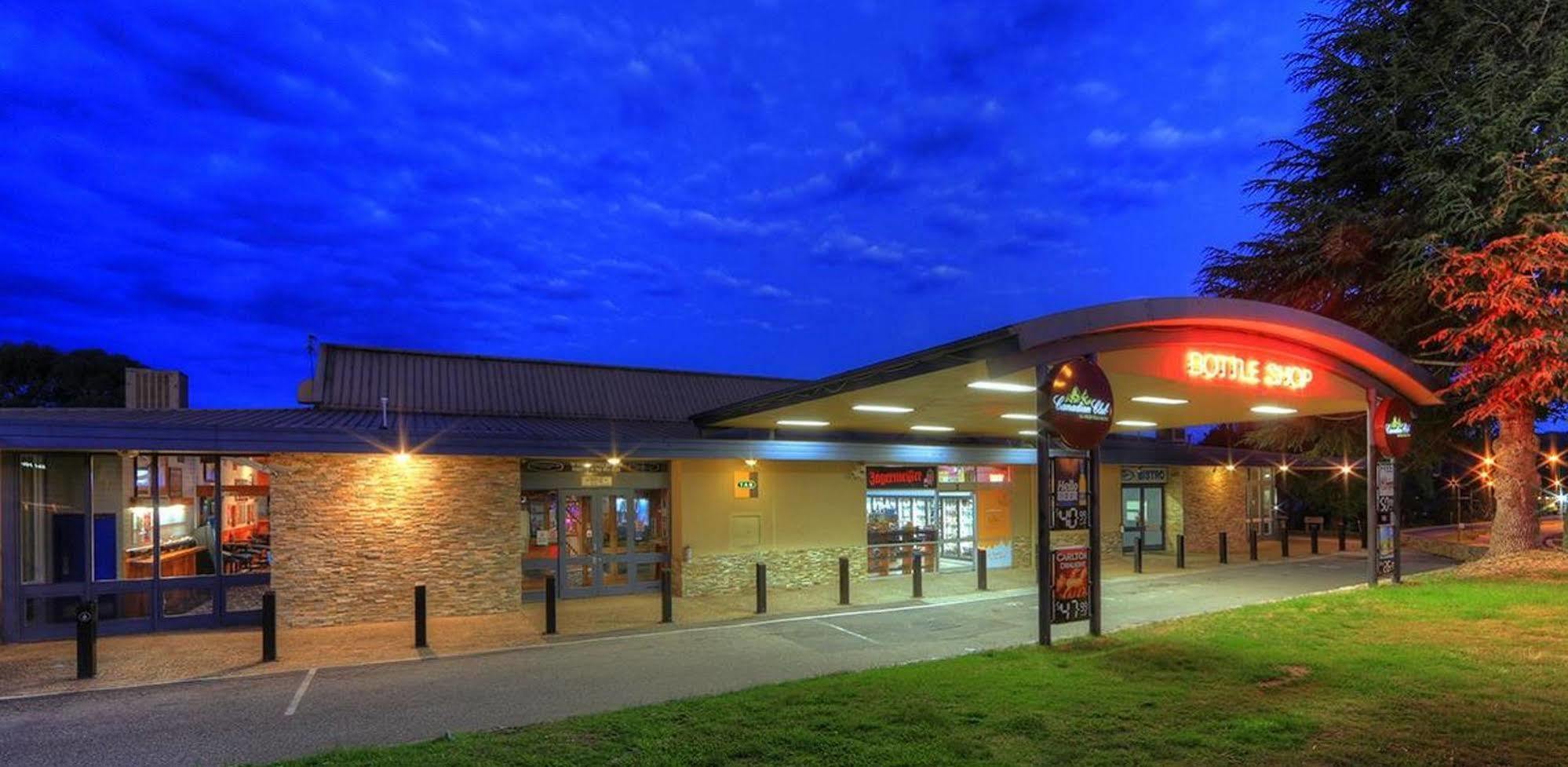 Lake Jindabyne Hotel Exterior photo