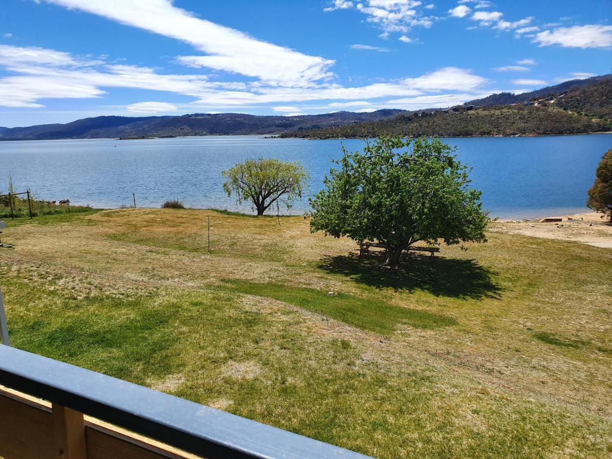 Lake Jindabyne Hotel Exterior photo