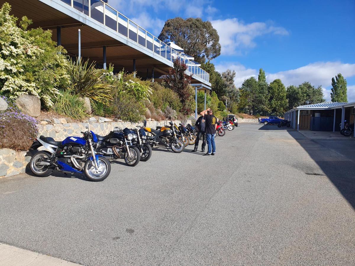 Lake Jindabyne Hotel Exterior photo